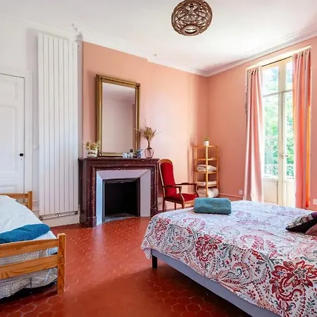 Un Chateau Pour Vos ? Konukevi