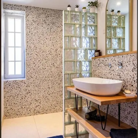 Konukevi Un Chateau Pour Vos ? Agde