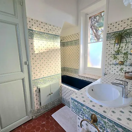 Un Chateau Pour Vos ? Konukevi