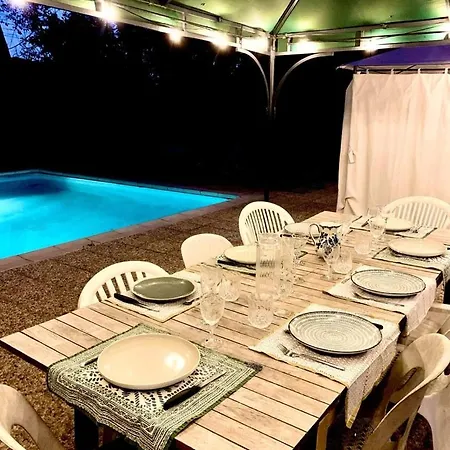 Konukevi Un Chateau Pour Vos ?