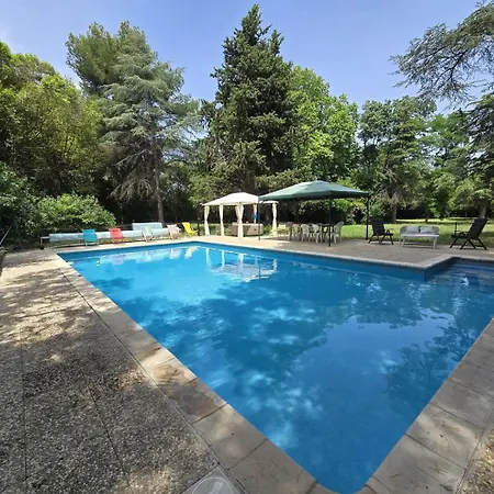 Konukevi Un Chateau Pour Vos ? 4*